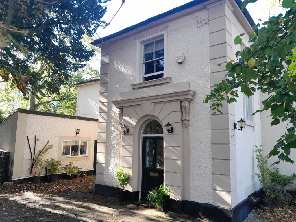 5-bed detached on Fairclough Lane, Oxton, Wirral, £600,000