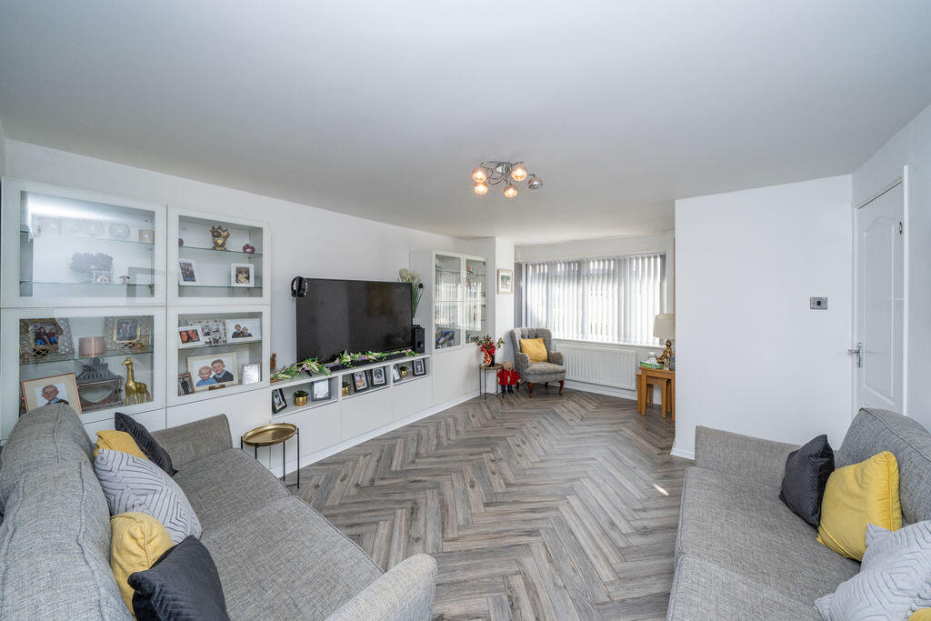 House in Dudley, Gornal Wood, Cooper's Bank - View 5
