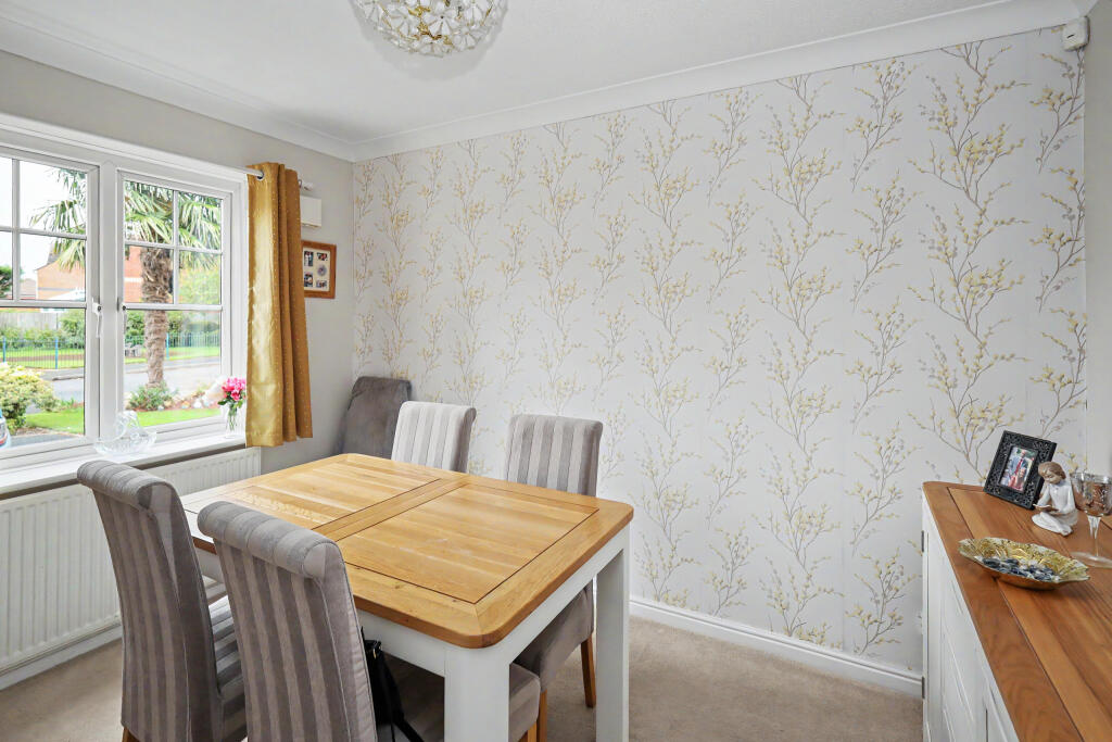 House in Stockport, Cheadle Heath - View 5