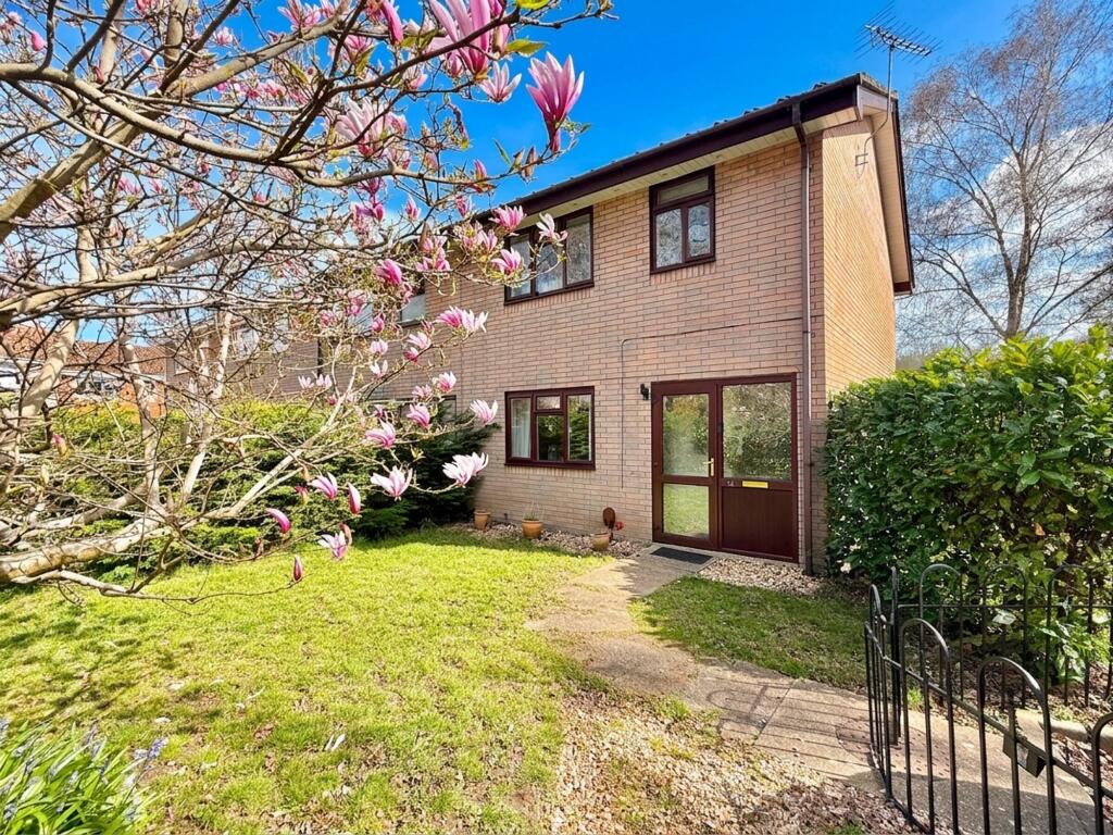 Main image of property: Eyeworth Walk, Dibden, SO45