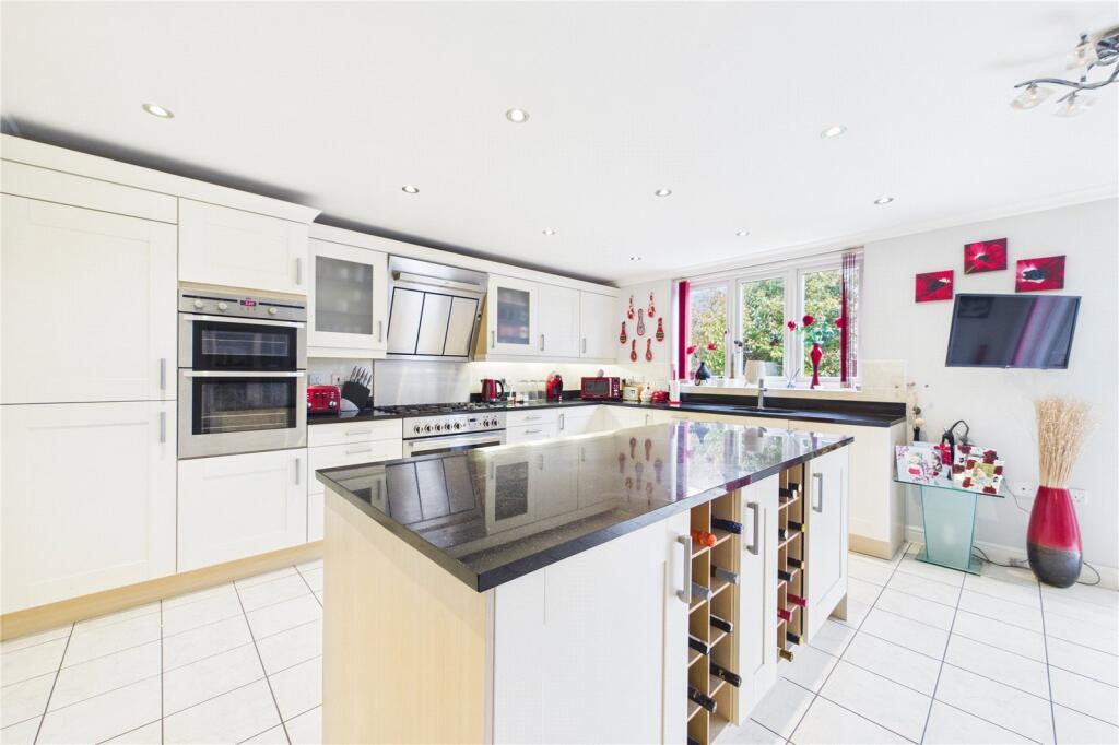 House in Purley on Thames, West Berkshire - View 4