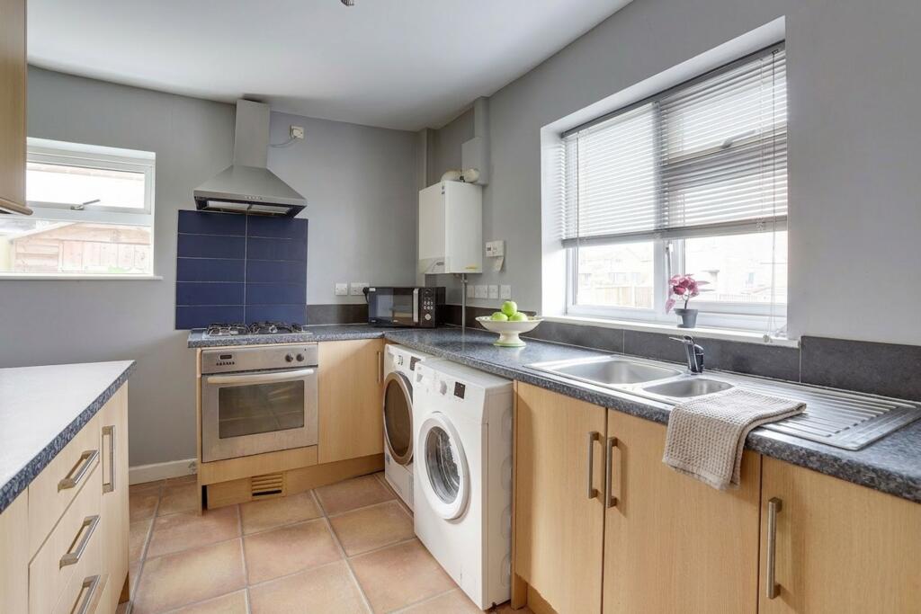House in Ashfield, Edgewood, Hucknall - View 4