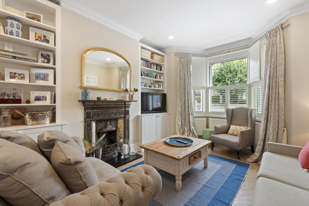 Crowborough Road, SW17 photo 4