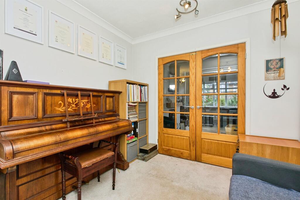 House in Derby - View 5