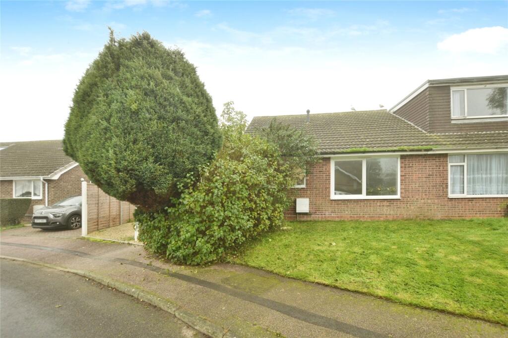 Main image of property: Fern Close, Hawkinge, Folkestone, Kent, CT18