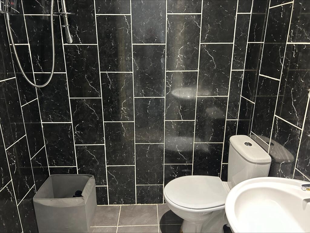 Rodfords Mead, Whitchurch, BS14 photo 4