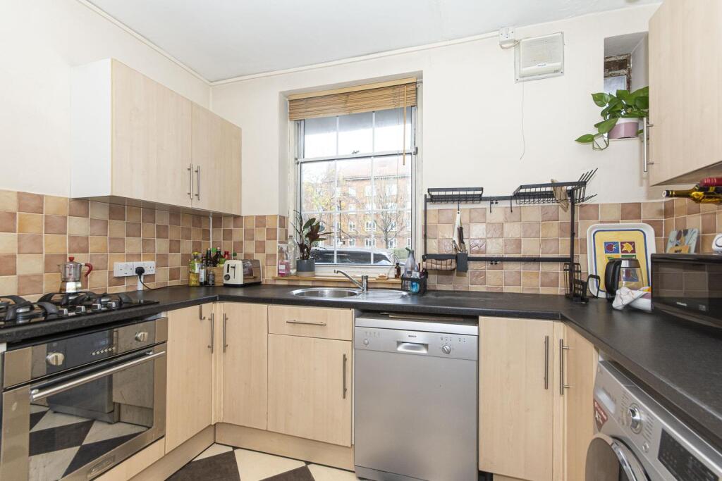 Apartment in London, William Bonney Estate, Clapham - View 5