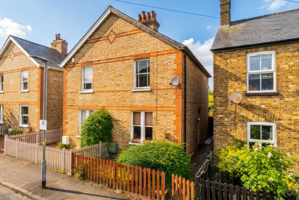 3-bed semi-detached on East Road, Bishop's Stortford, Hertfordshire, CM23, £350,000