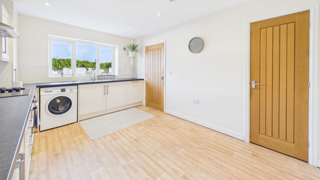 House in Truro - View 5
