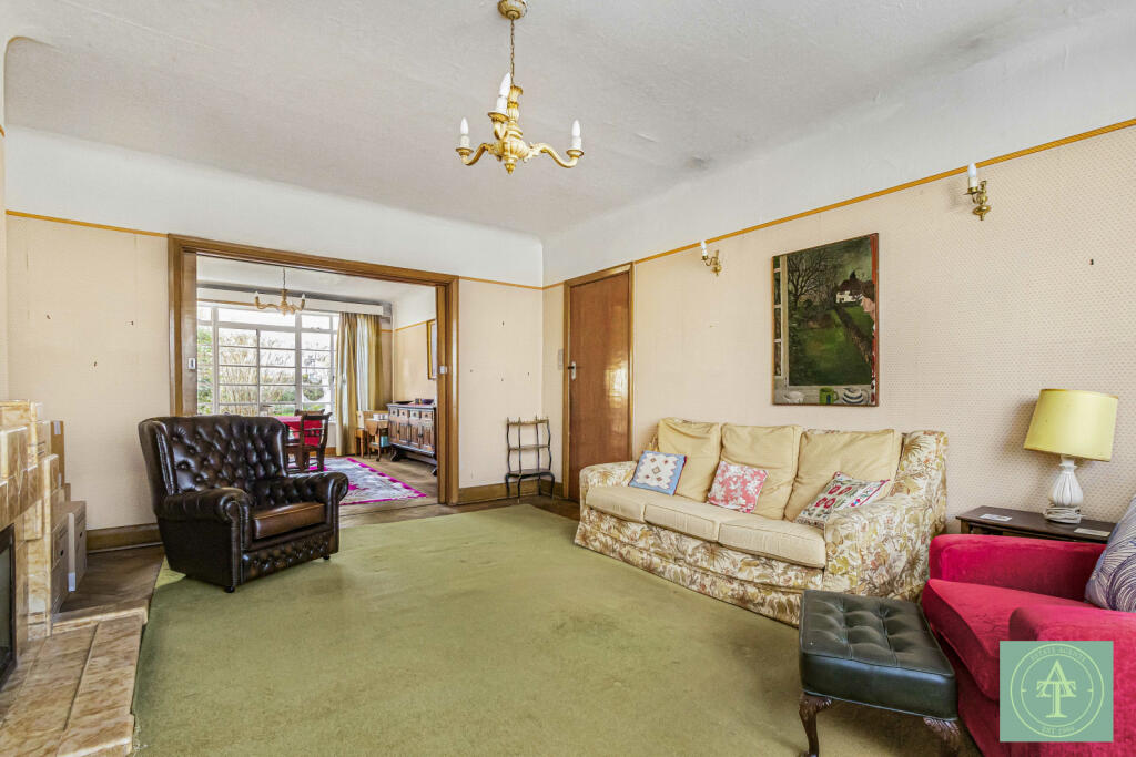 House in London, Hampstead Garden Suburb - View 3