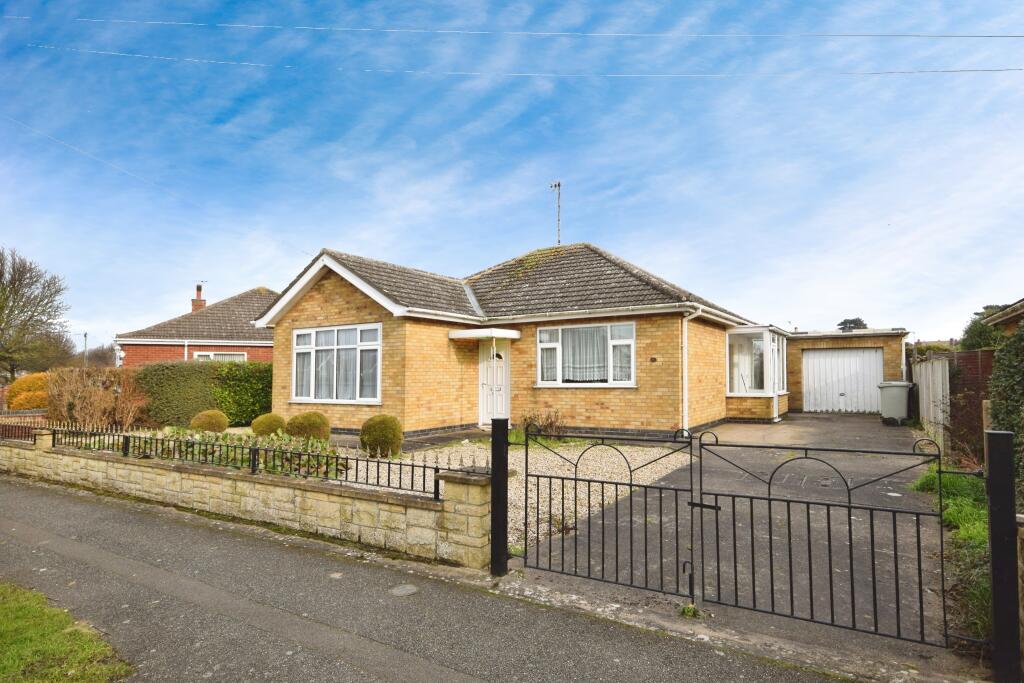3-bed bungalow on Beresford Avenue, Skegness, PE25, £255,000