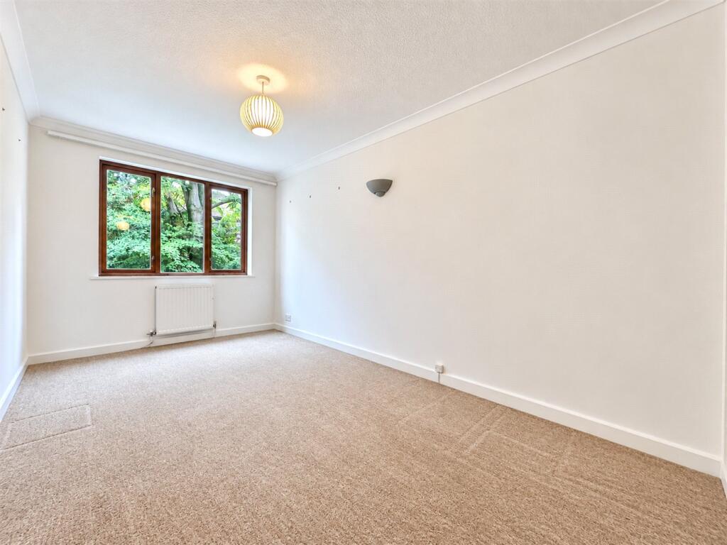 Lindsay Road, Poole, Dorset, BH13 photo 4