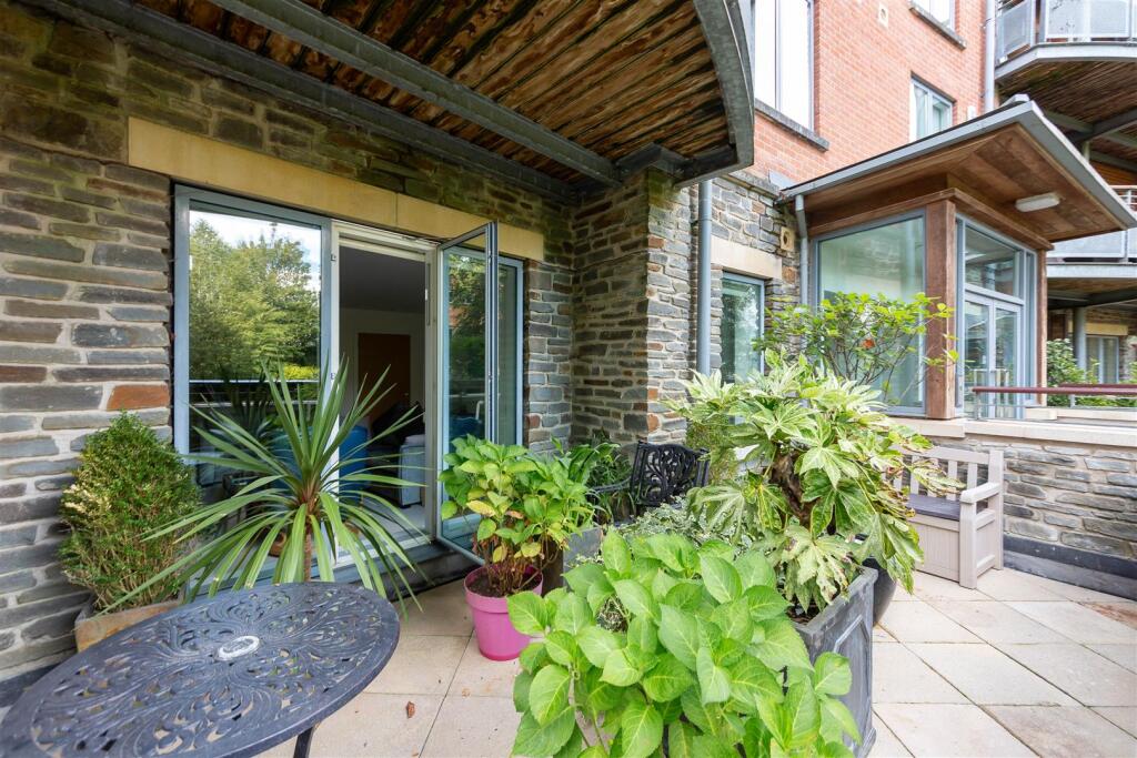 Apartment in Bristol - View 5