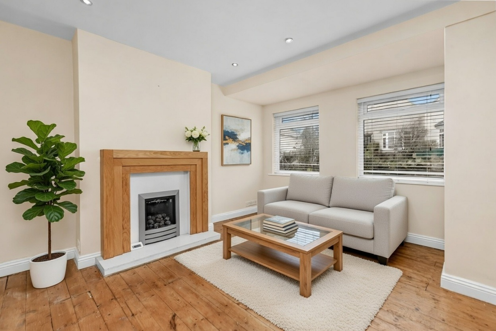 Main image of property: I'anson Road, Richmond