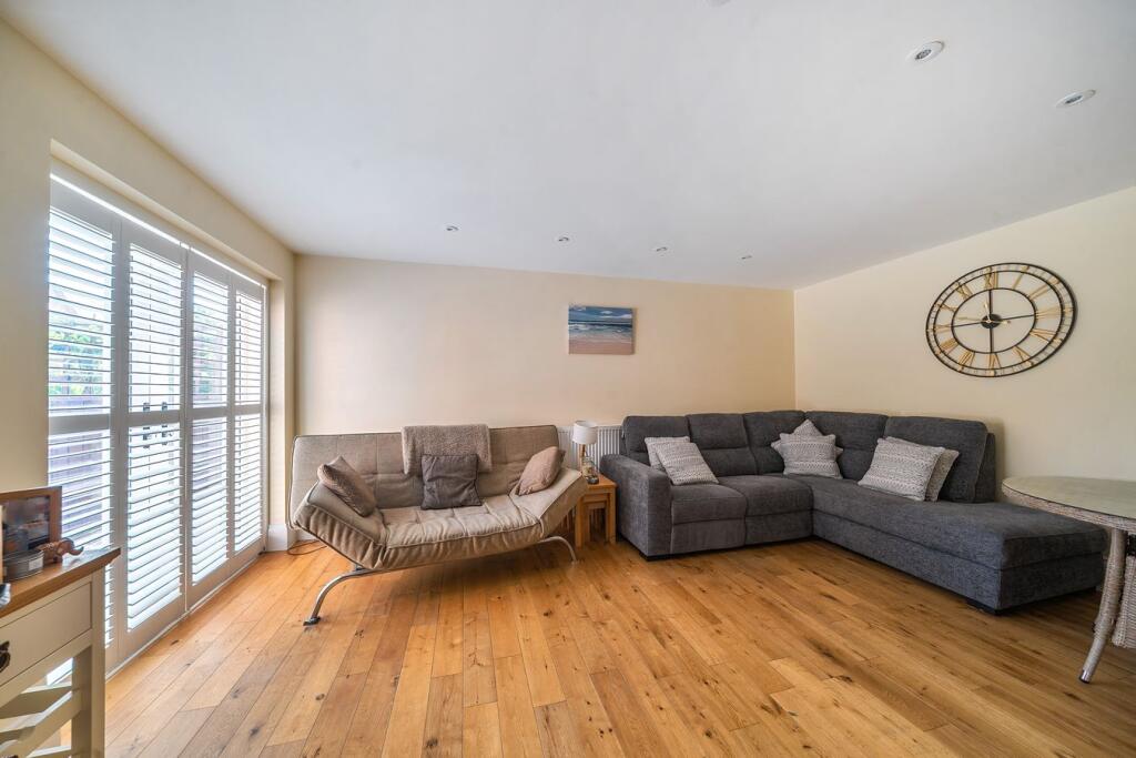 House in Southampton - View 4