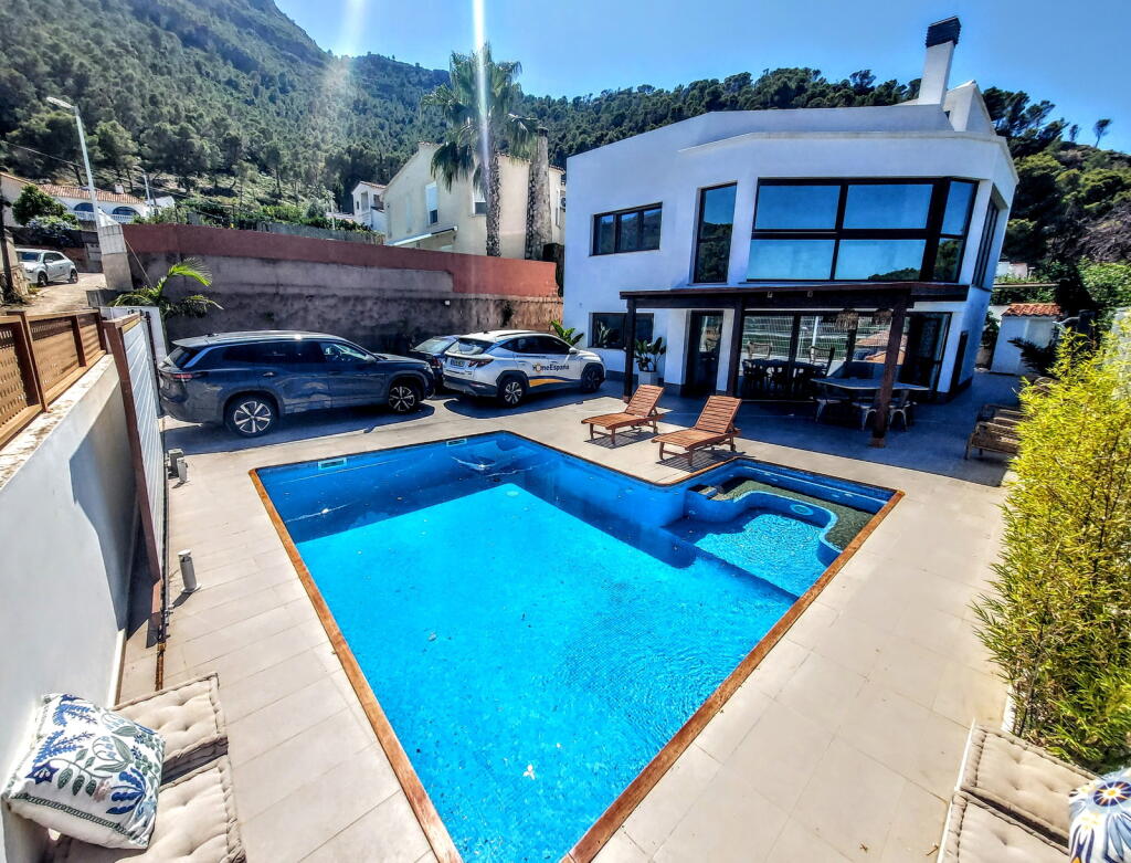 Main image of property: Valencia, Valencia, GandÃa