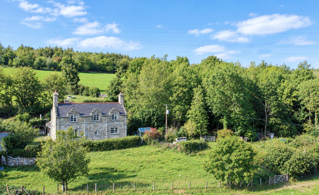 Main image of property: Groesffordd Marli, Abergele