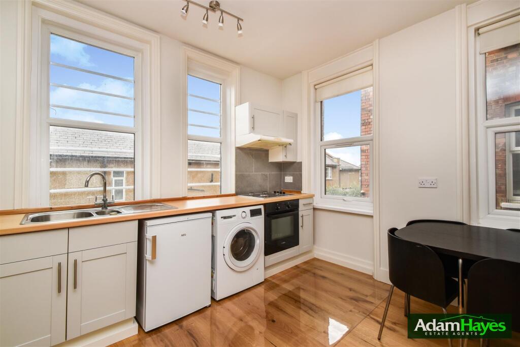 Apartment in London - View 2