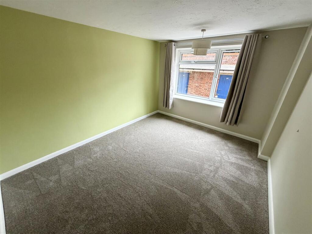 Apartment in Linslade, Leighton-Linslade - View 5