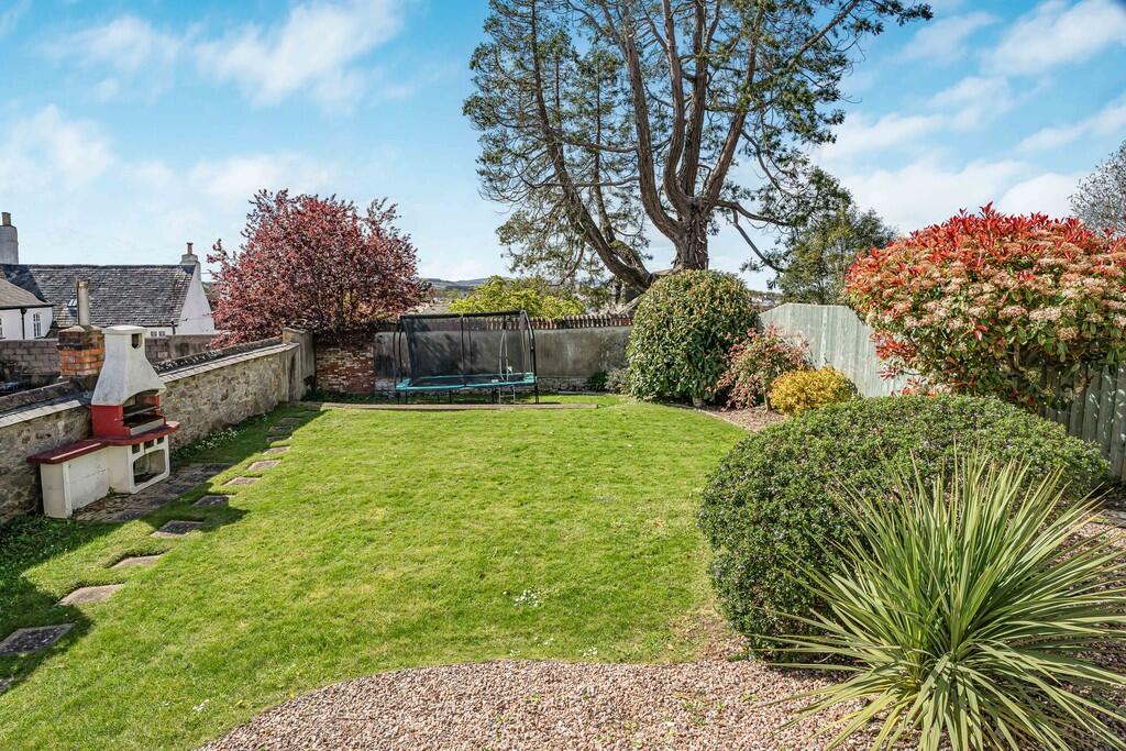 Leat Close, Golvers Hill Road, Kingsteignton photo 2