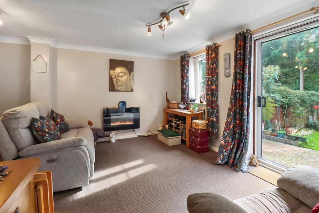 House in Northampton - More