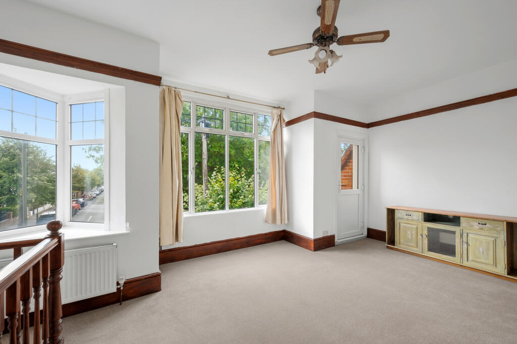Apartment in London, South Wimbledon, Merton Park - View 2