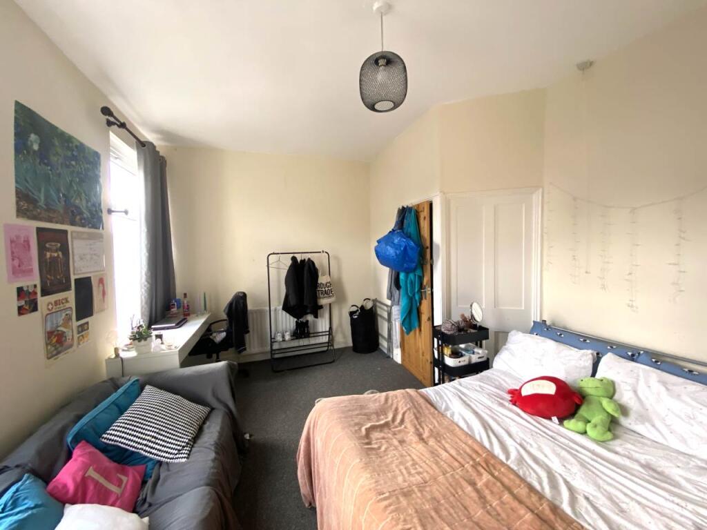 House in Cardiff - View 2