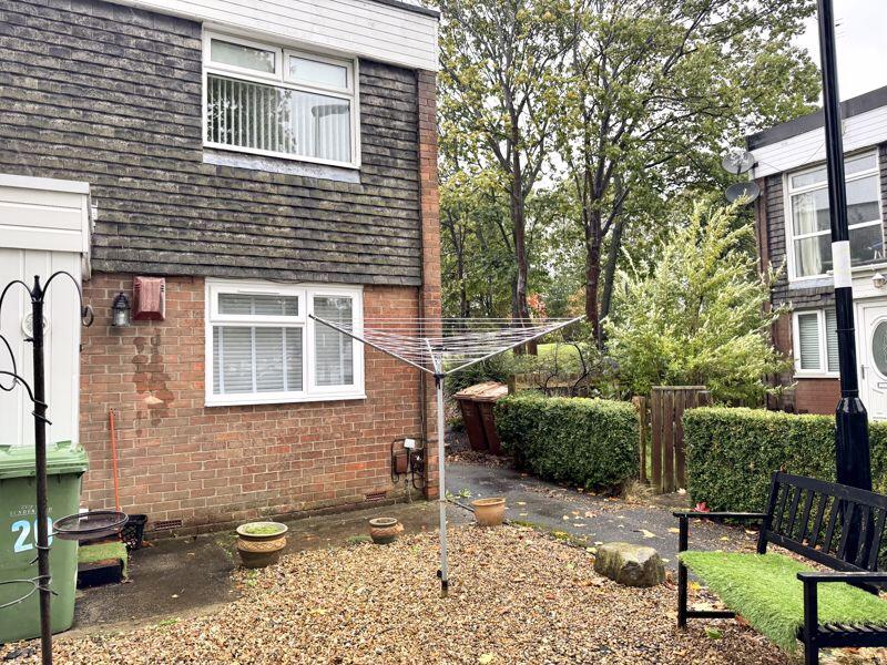 Main image of property: Fell Close, Albany Washington