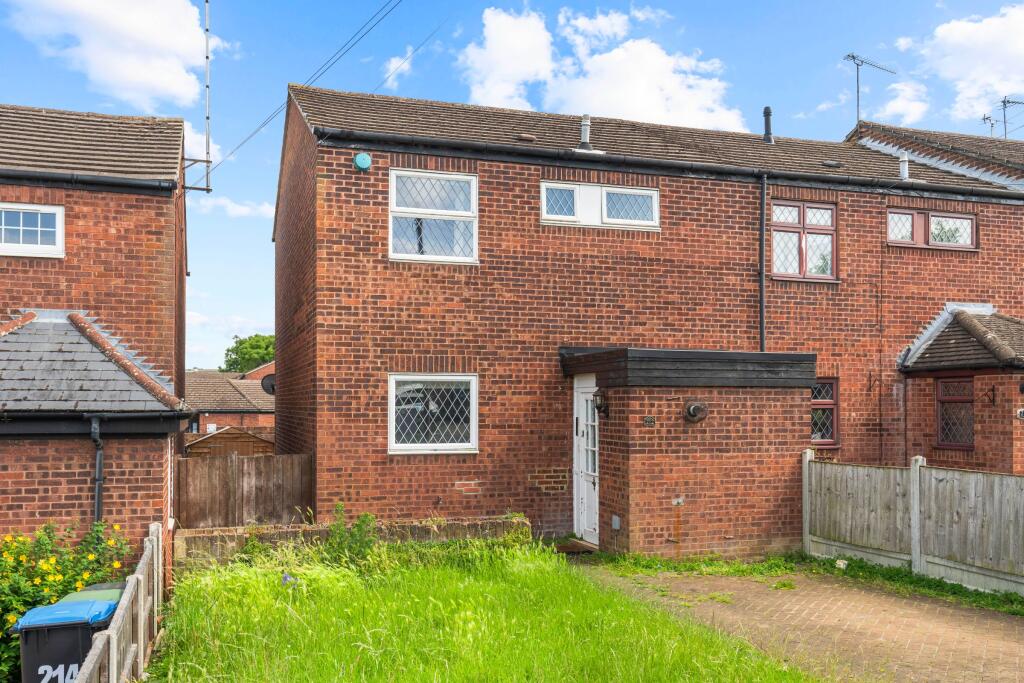 Main image of property: The Broadway, Loughton