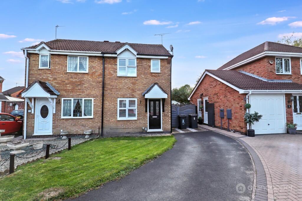 2-bed semi-detached on Girtin Close, Bedworth, CV12 8UA, £210,000