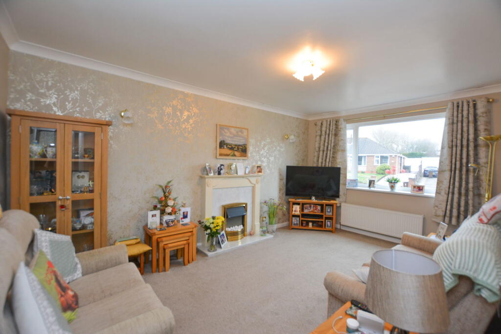 Chelford Drive, Astley M29 7HF photo 4