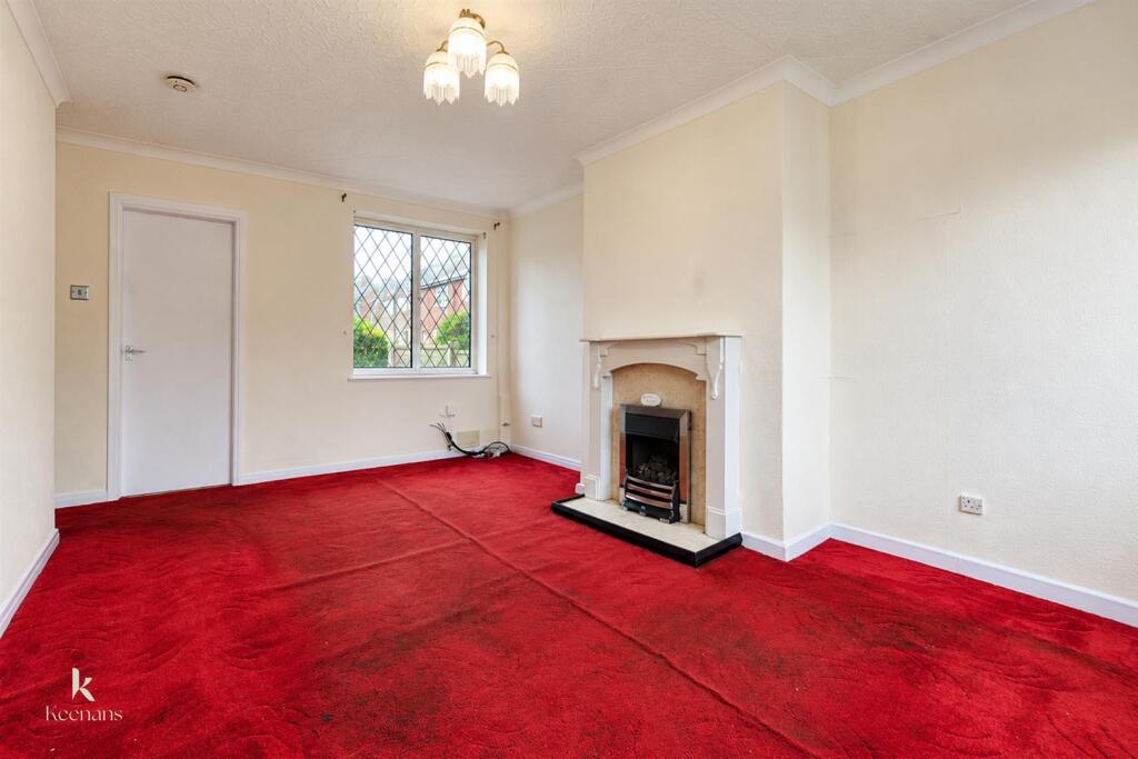 House in Salford, Greater Manchester - View 3