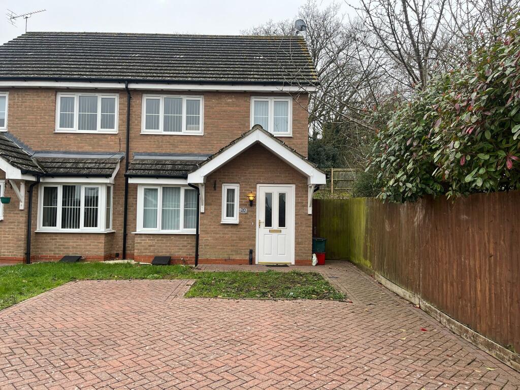3-bed semi-detached on Jamestown Close, Harwich, £220,000