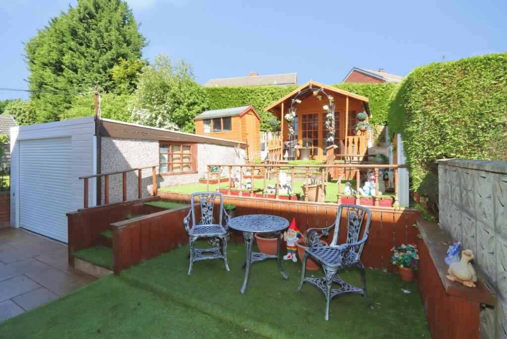 Beaver Drive, Sheffield, South Yorkshire, S13 photo 4