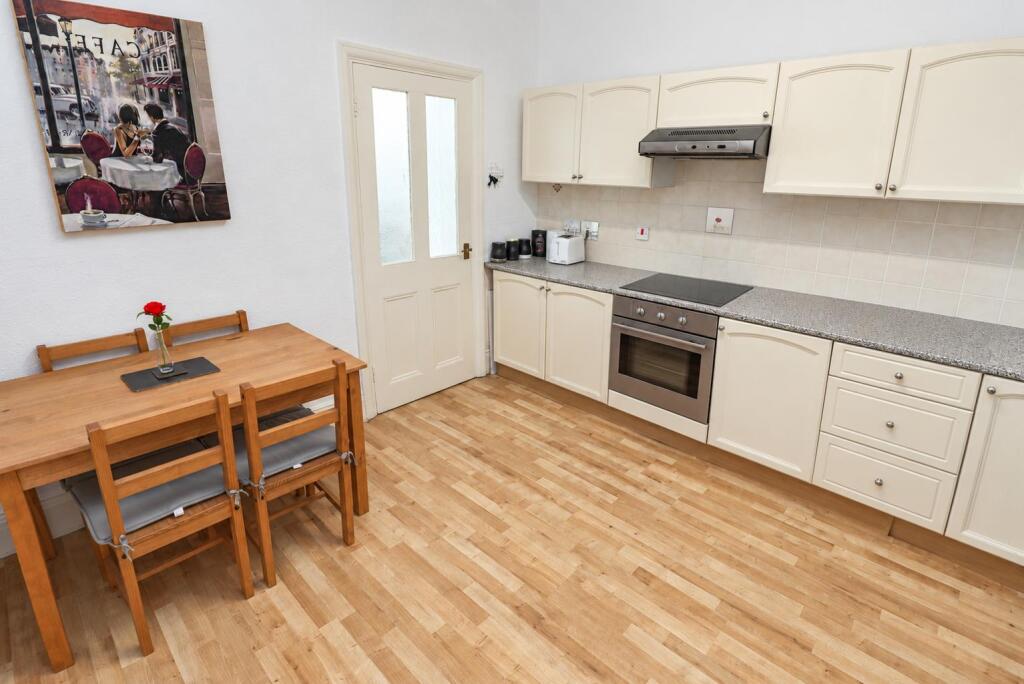 House in Rushden, North Northamptonshire - View 4