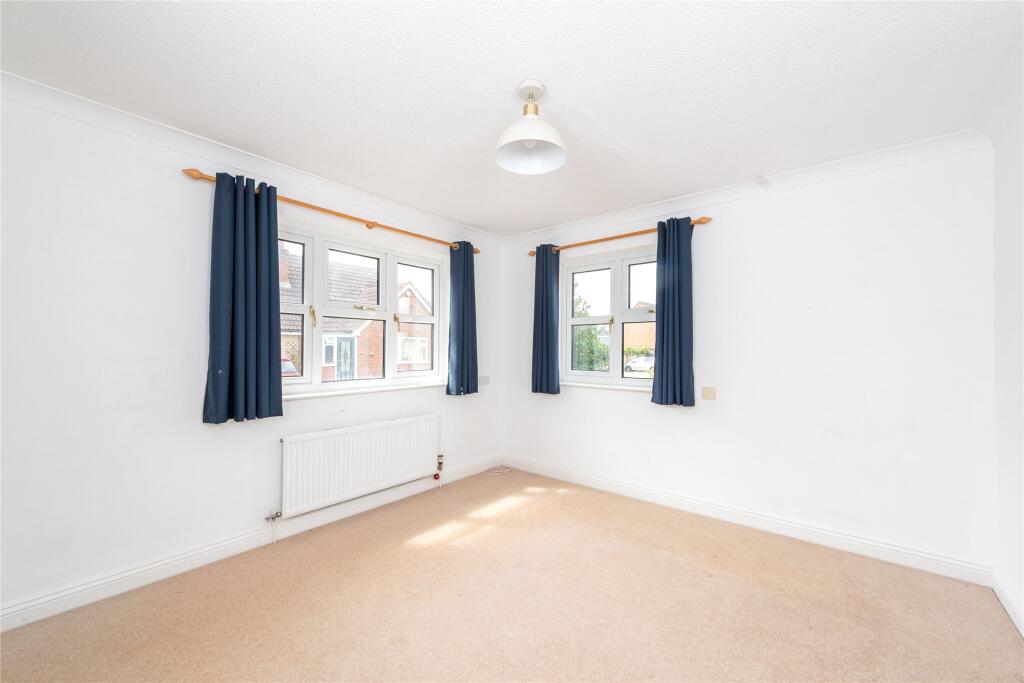 House in Luton - More