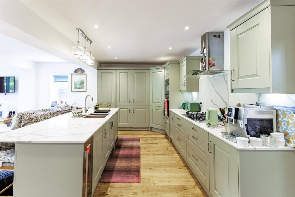 Heol Y Delyn, Lisvane, Cardiff, CF14 photo 3