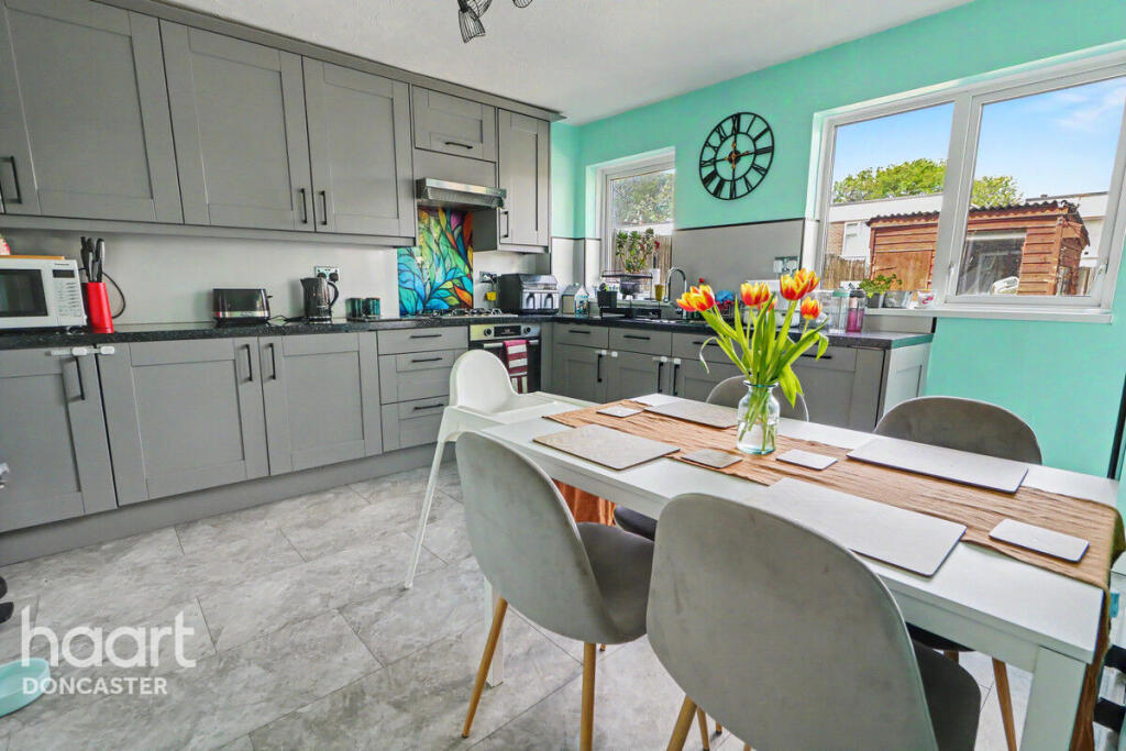 House in Doncaster, South Yorkshire - View 3