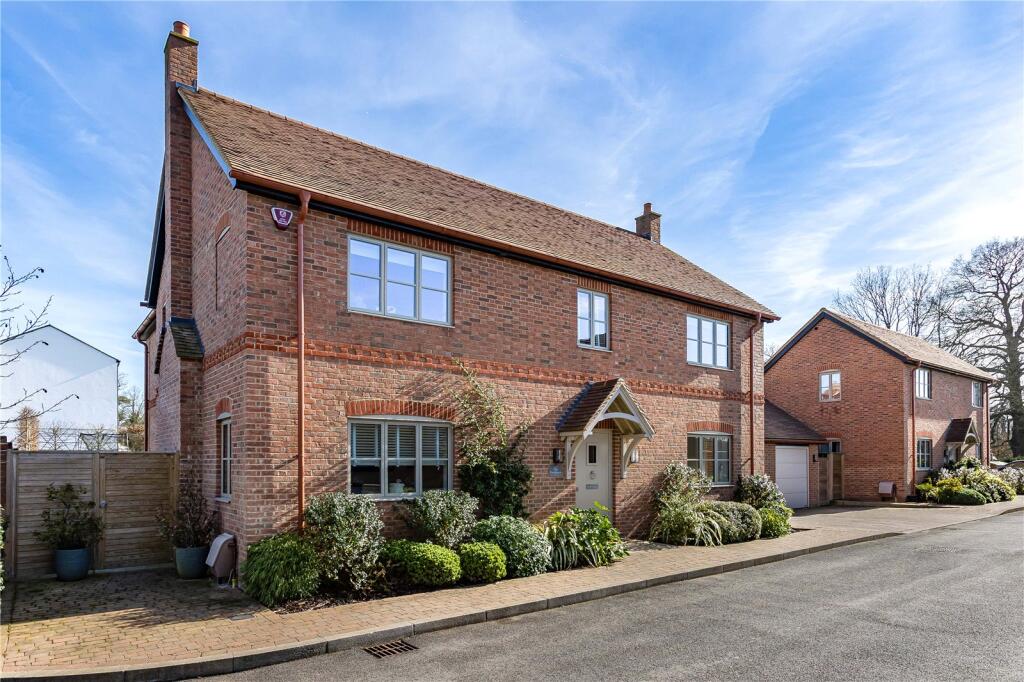 Main image of property: Northaw House, Coopers Lane, Northaw, Hertfordshire, EN6
