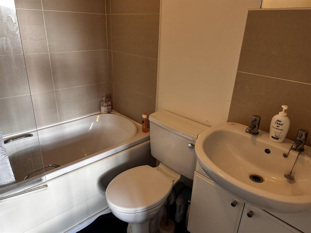 Cookson Road, Leicester photo 5