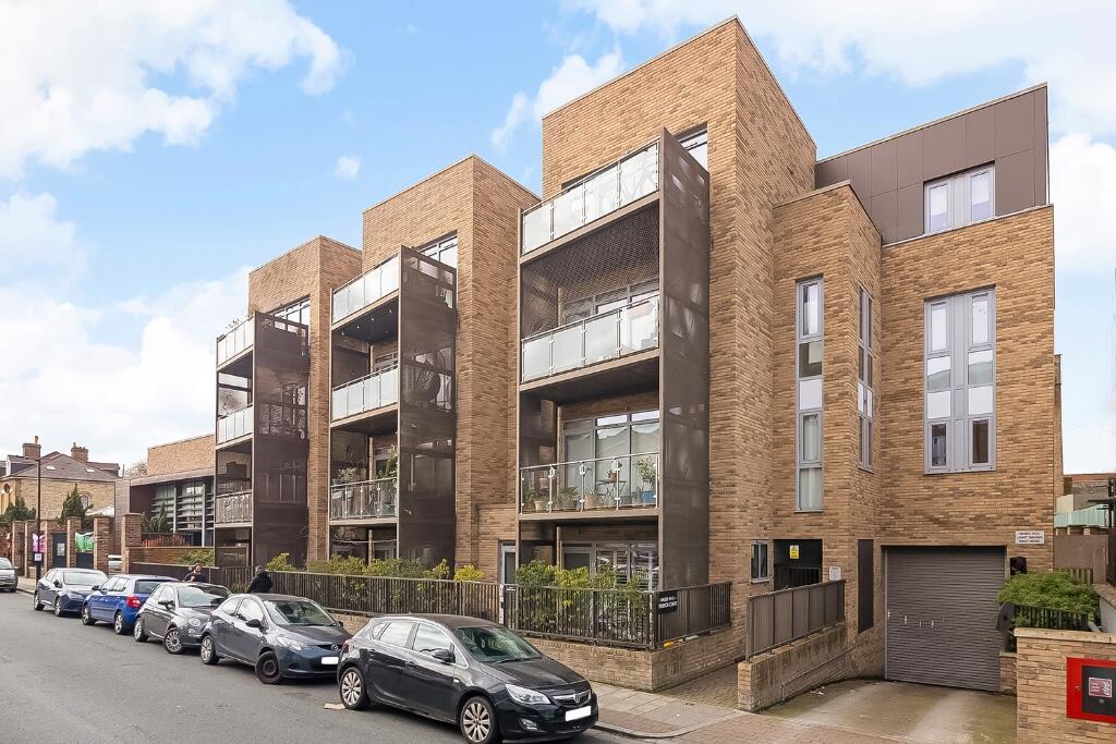 Main image of property: Crystal Palace Road, London, SE22