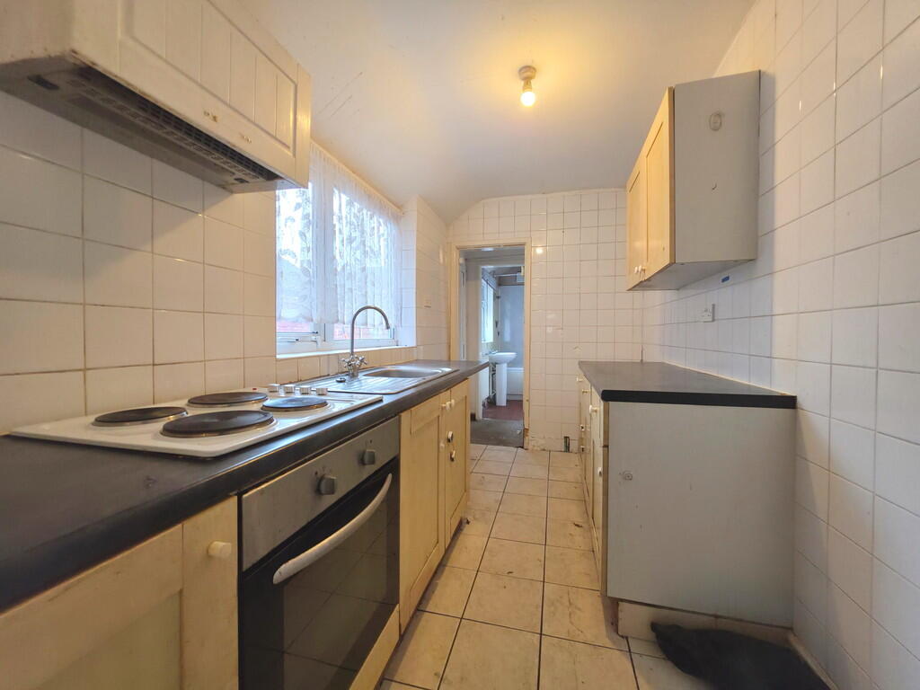 House in Stoke-on-Trent - View 2