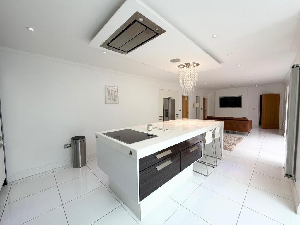 House in Stockton-on-Tees - More