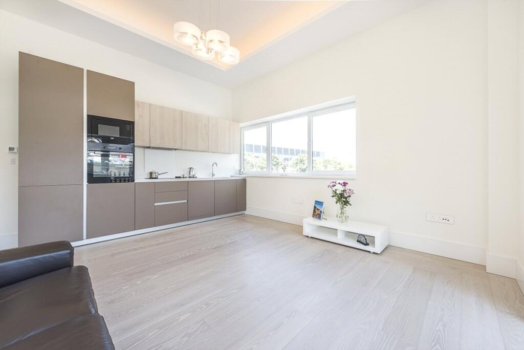 Main image of property: Manhattan House, Manhattan Business Park, West Gate, W5