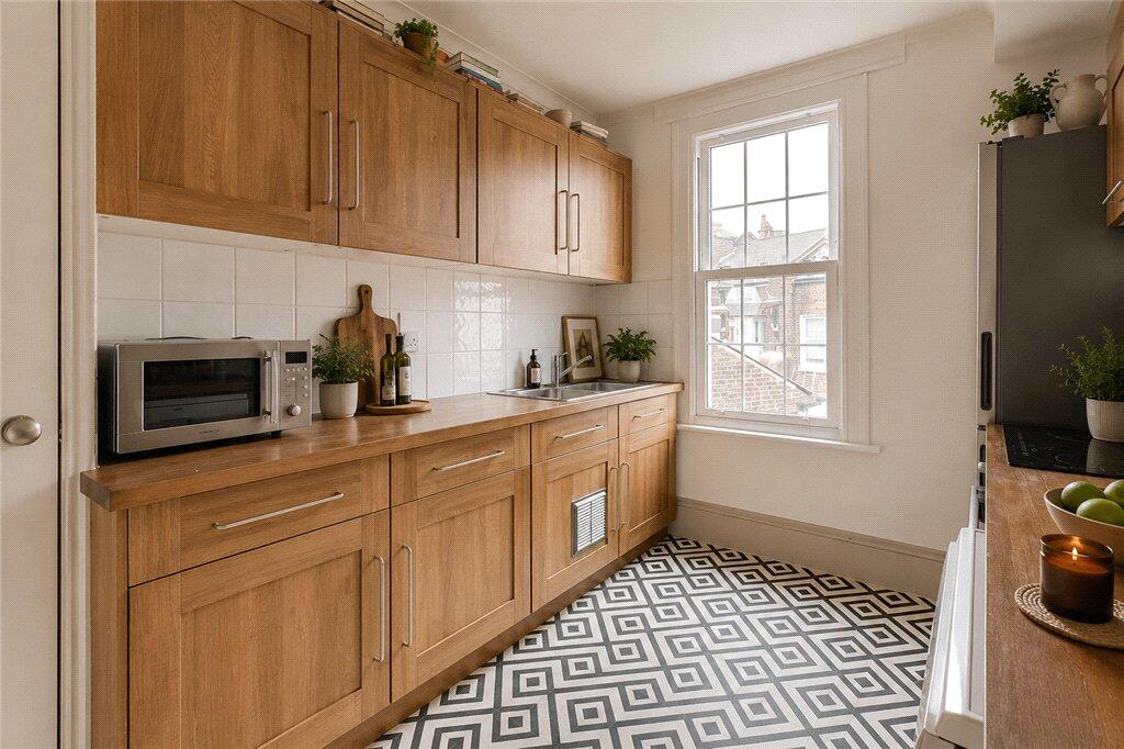 Apartment in London - View 4