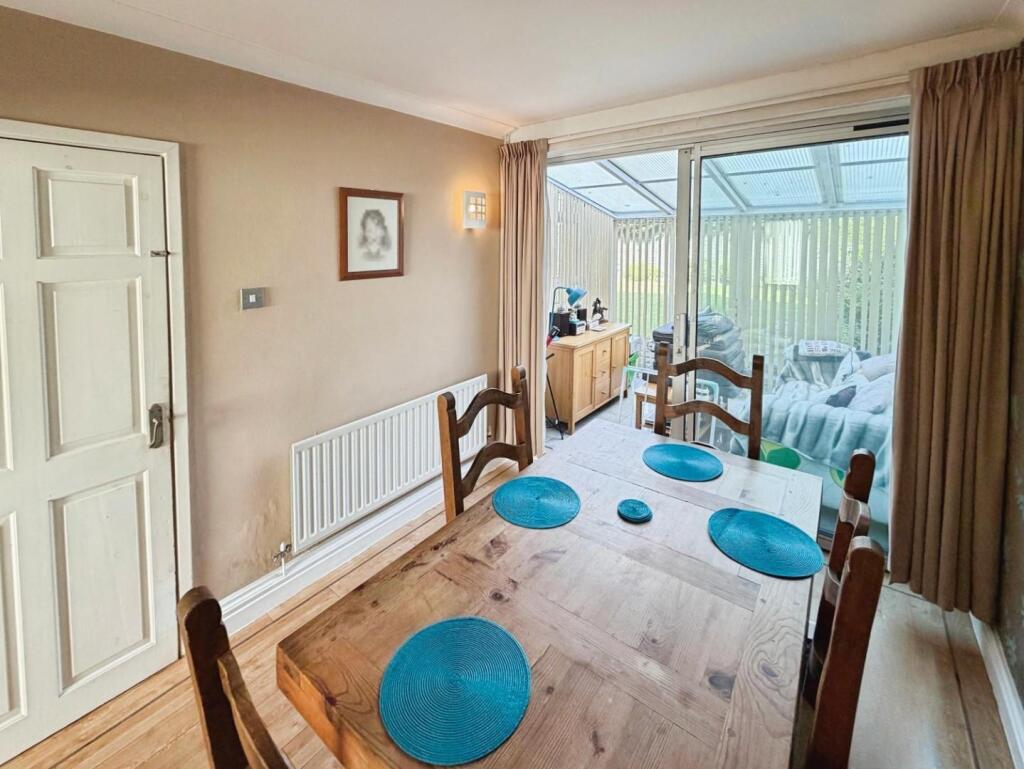 Debra Close, Great Sutton photo 4