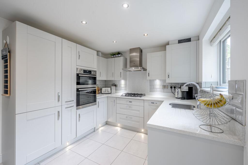 House in Harrogate, Harlow Hill - View 4