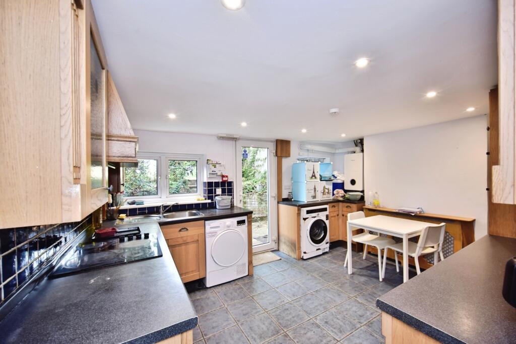House in Rochester - View 5