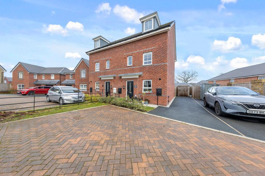 Main image of property: Honeygold Vale, Appleton, WA4