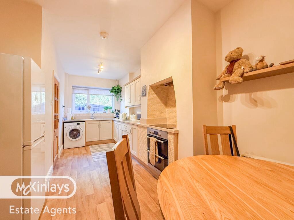3-bedroom cottage in the heart of Wellington. photo 4